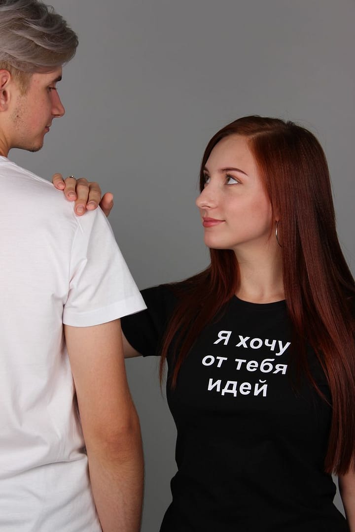 Tricouri personalizate pentru fete